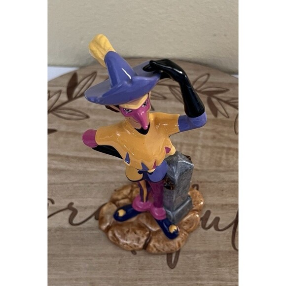 Walt Disney The Hunchback of Notre-Dame Clopin Trouillefou Porcelain Figurine - Picture 8 of 11